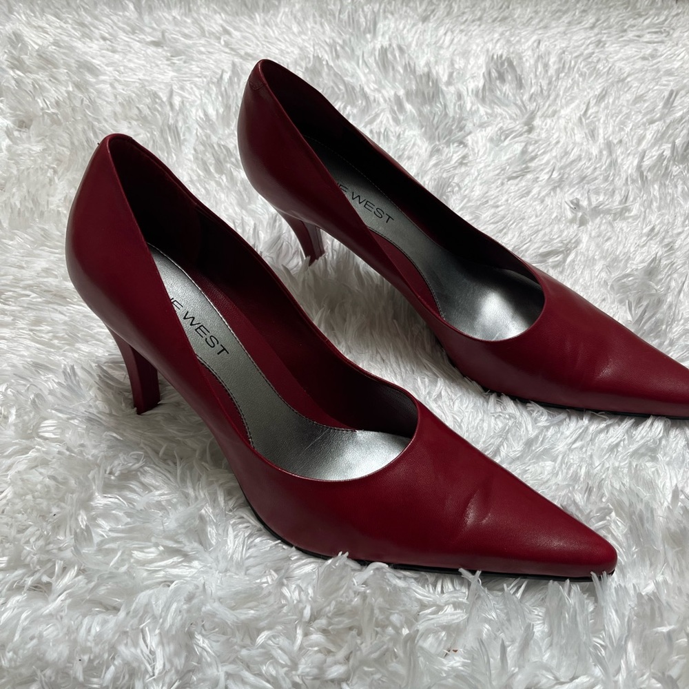 Red Pump